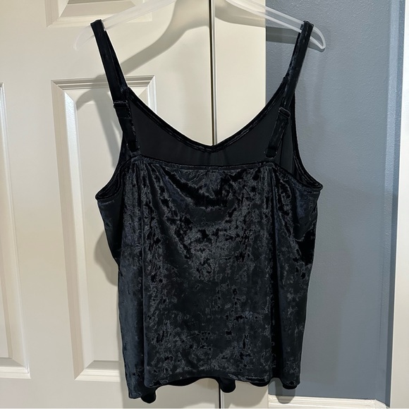 Women’s Colleen Lopez Velvetty Tank Top - Picture 2 of 4
